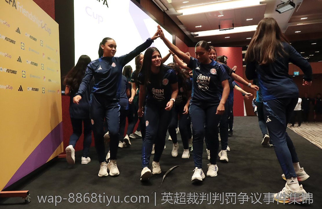 英超裁判判罚争议事件集锦